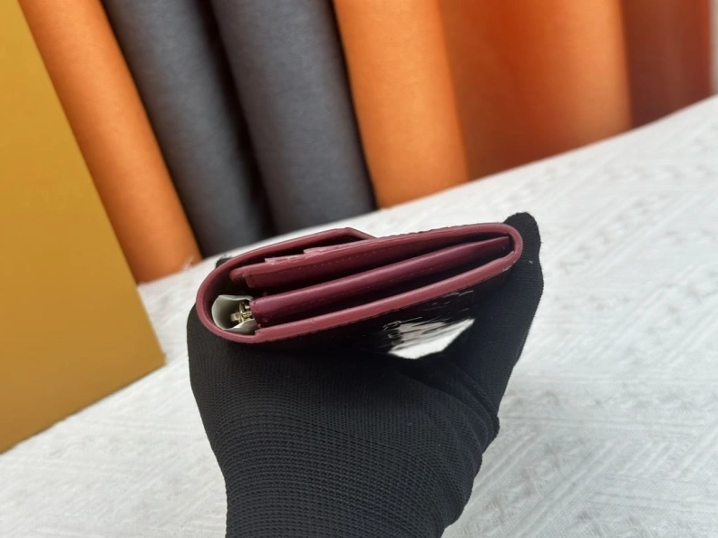 Functional LX Wallets 23875