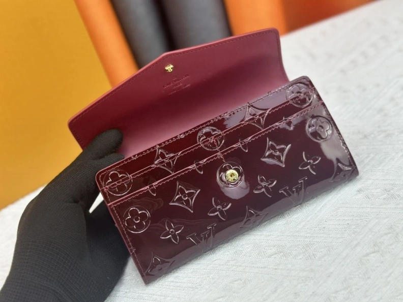 Functional LX Wallets 23875