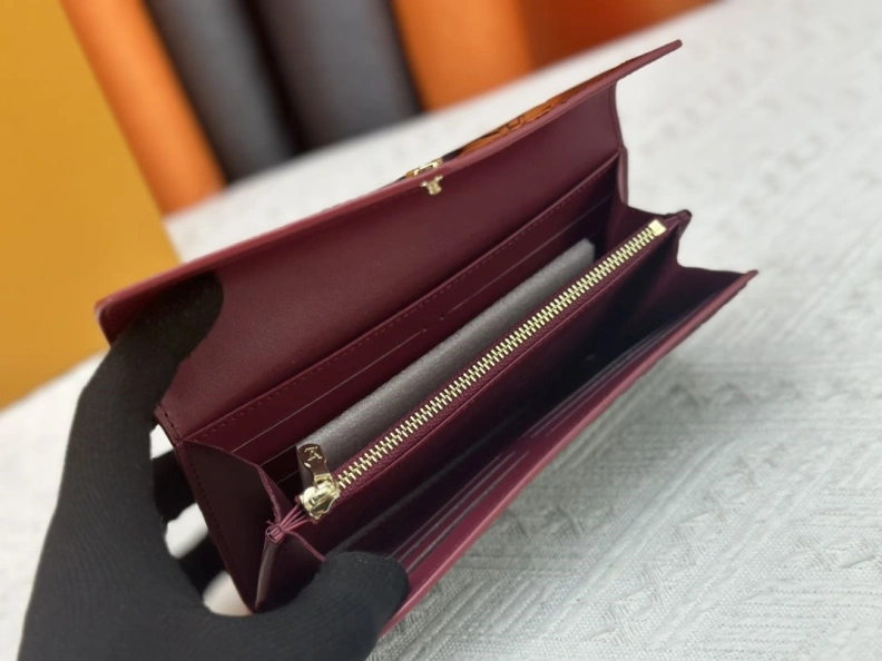 Functional LX Wallets 23875