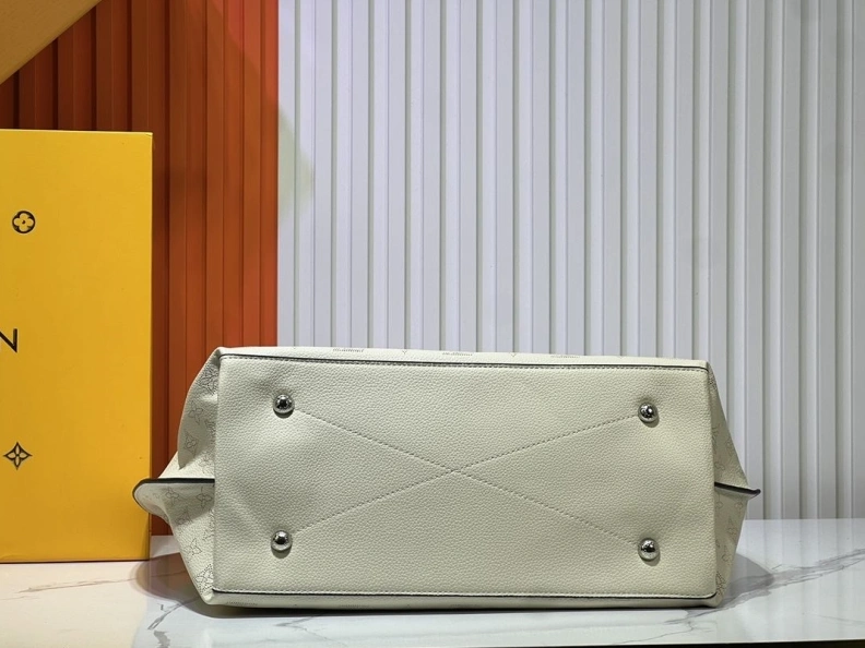 LX Top Handle Bags HighQuality 22195