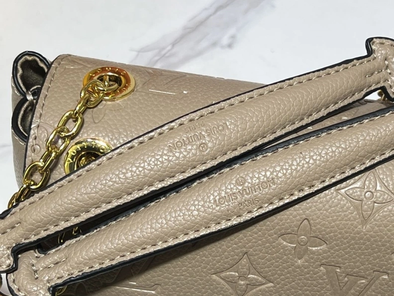 Reliable LX Top Handle Bags 24152