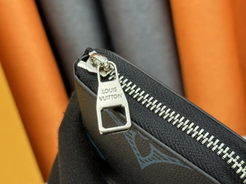 Sleek LX Wallets 23848