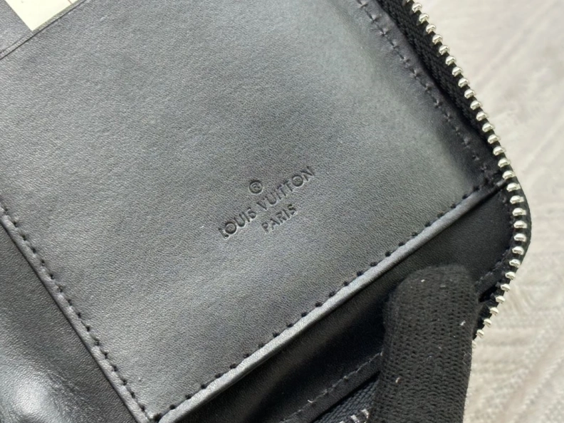 Sleek LX Wallets 23848