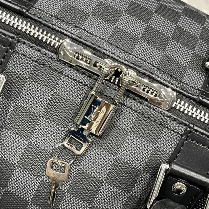 Fashionable LX Travel Bags 24086