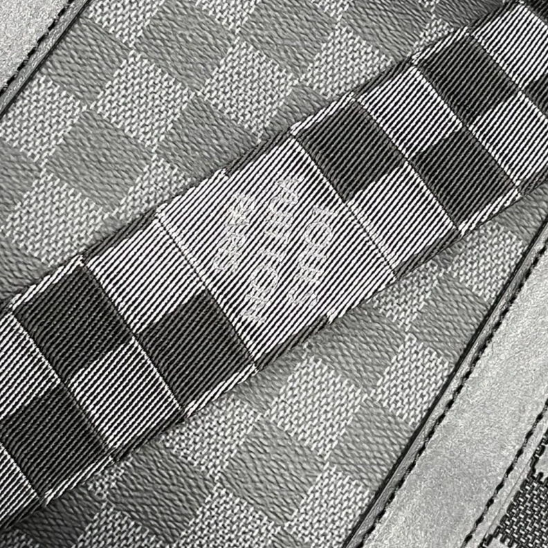 Fashionable LX Travel Bags 24086