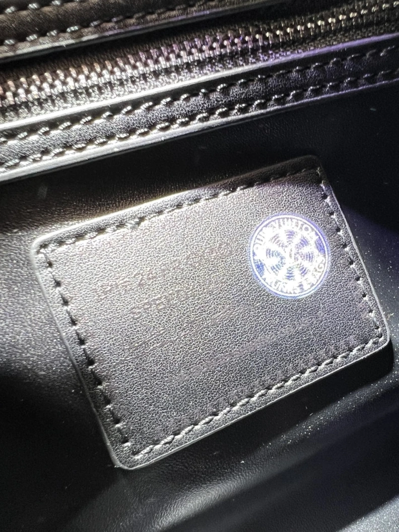 Reliable LX Travel Bags 24097