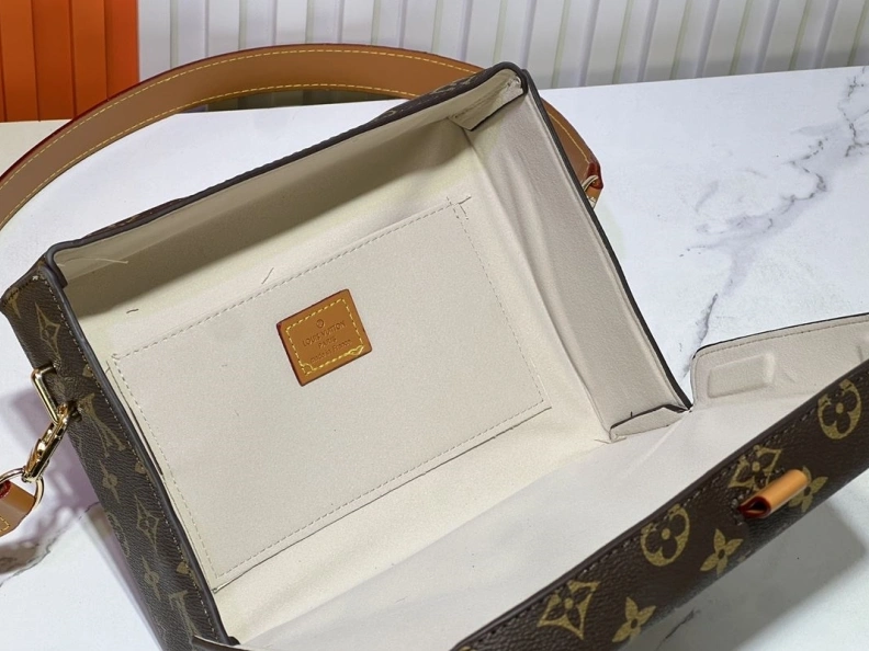 LX Satchel bags Vibrant 24416