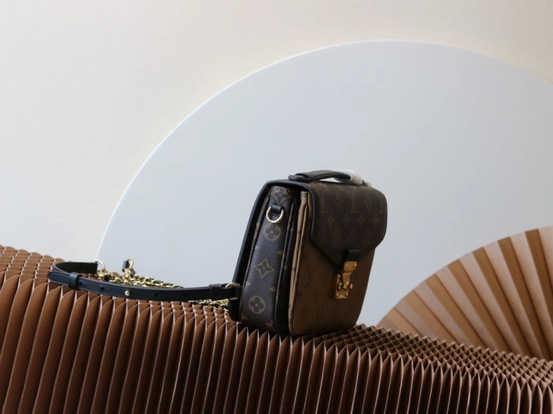 Reliable LX Satchel bags 16926