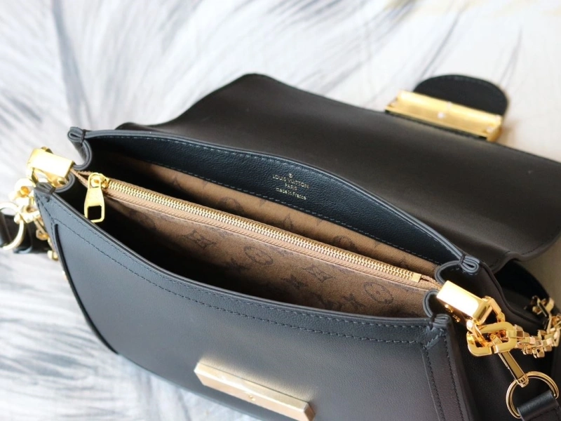 Durable LX Satchel bags 16899