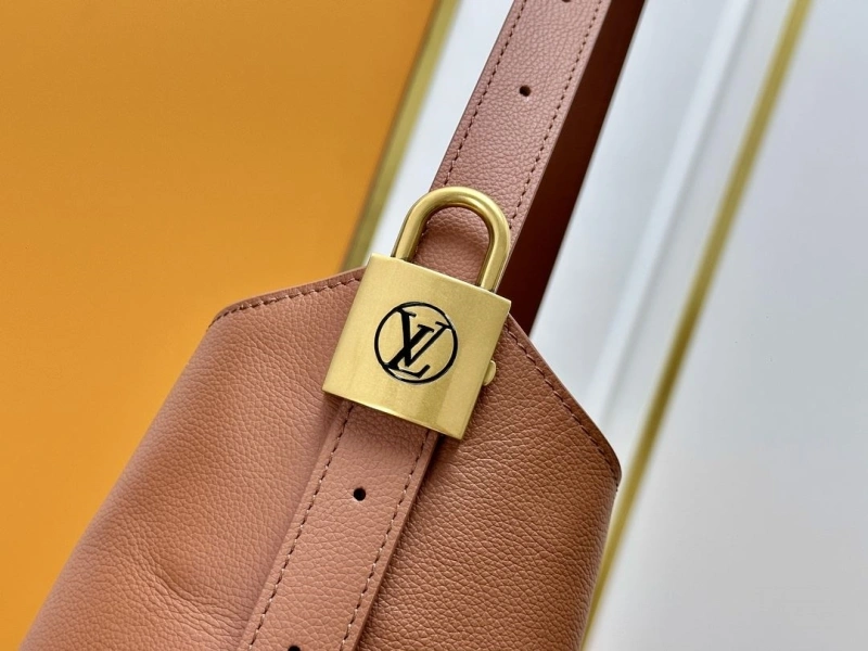 Comfortable LX Shopping Bags 16757