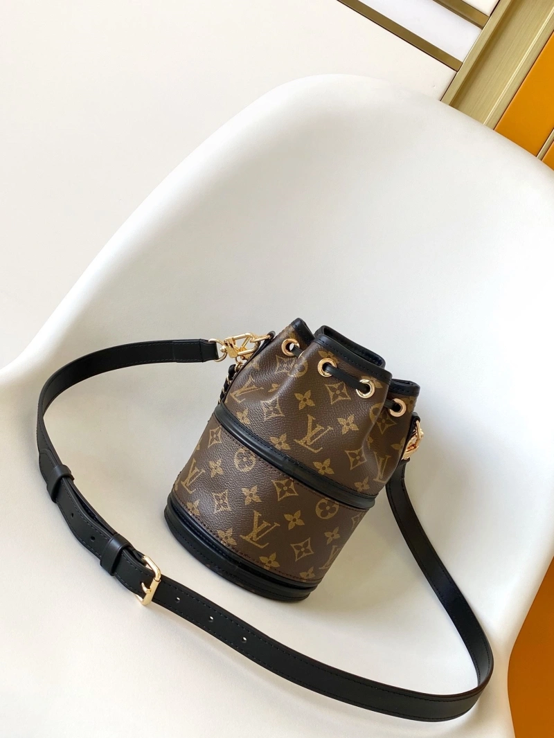 Bright LX Bucket Bags 17095