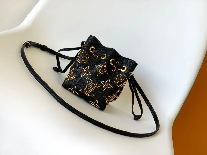 Timeless LX Bucket Bags 17089
