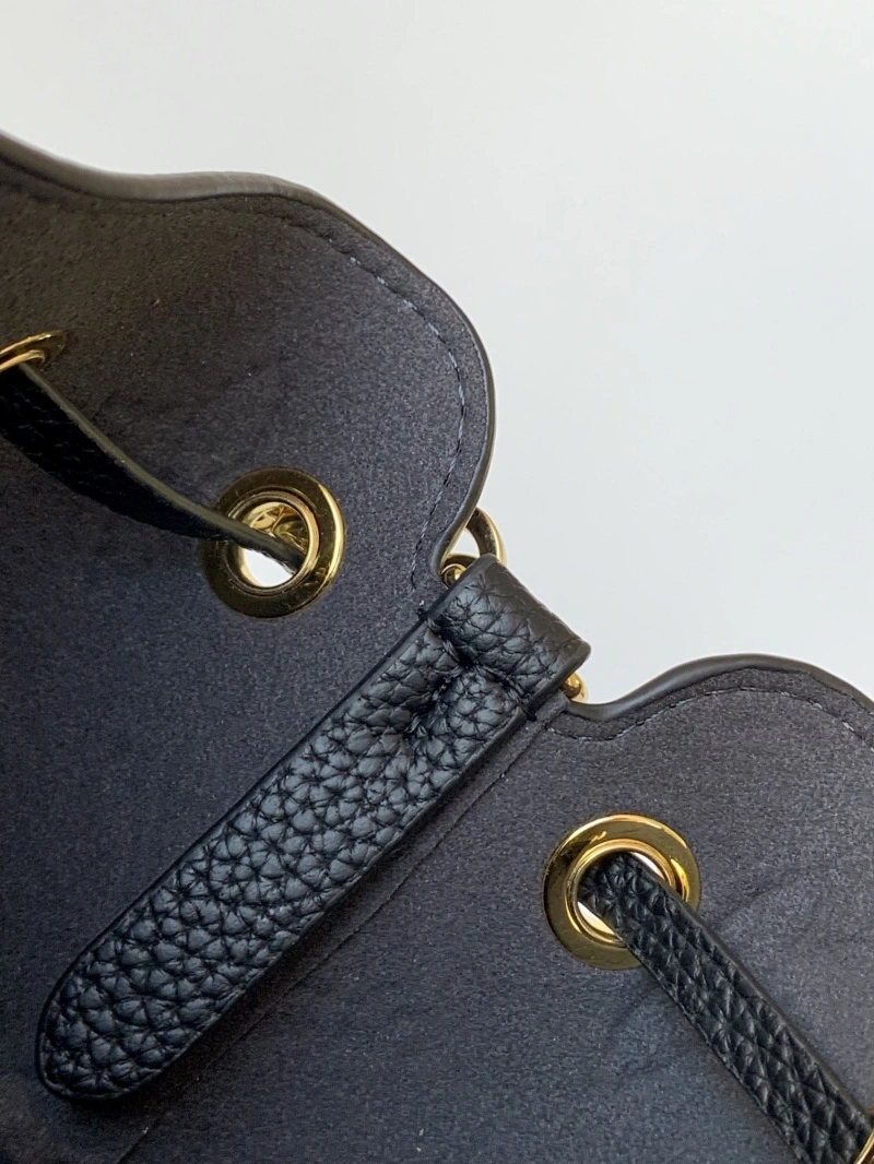 Timeless LX Bucket Bags 17089