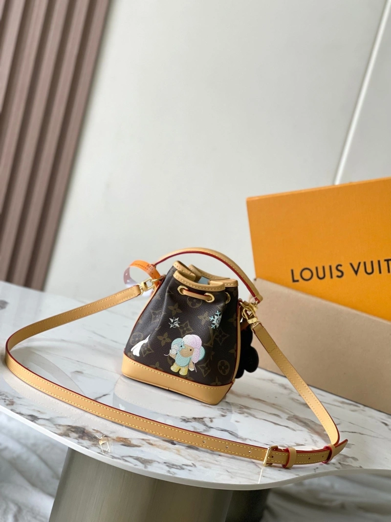 Efficient LX Bucket Bags 17097