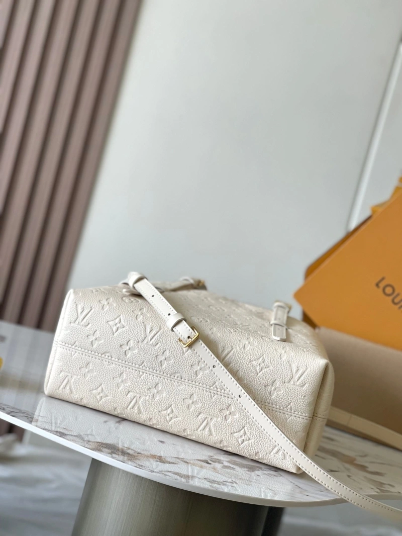 Versatile LX Shopping Bags 16698