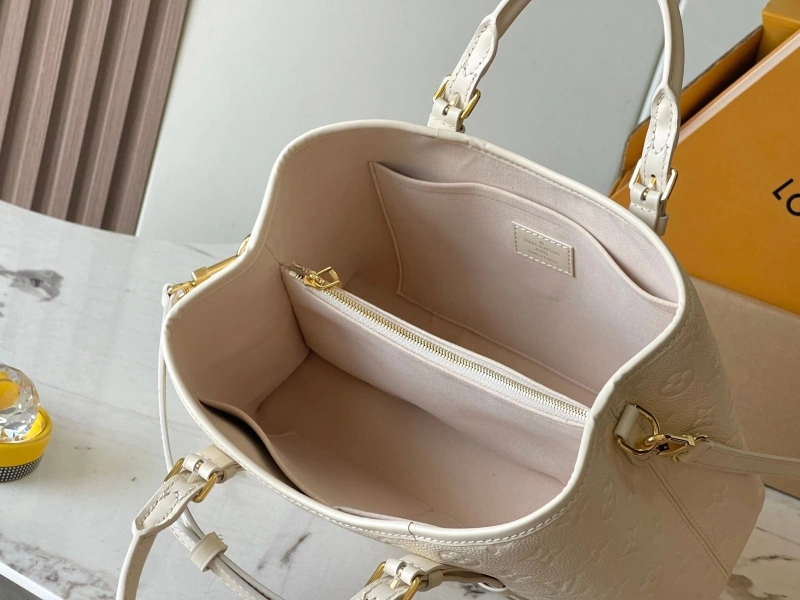 Versatile LX Shopping Bags 16698