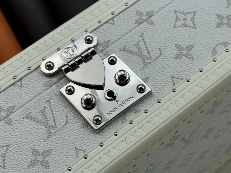 Versatile LX Box Bags 17122