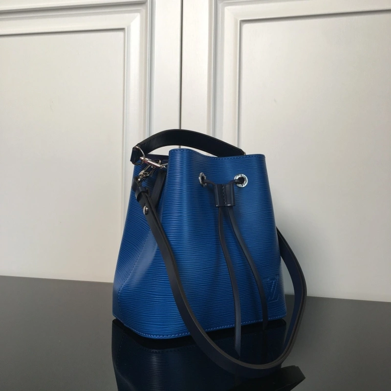 WellDesigned LX Bucket Bags 17092