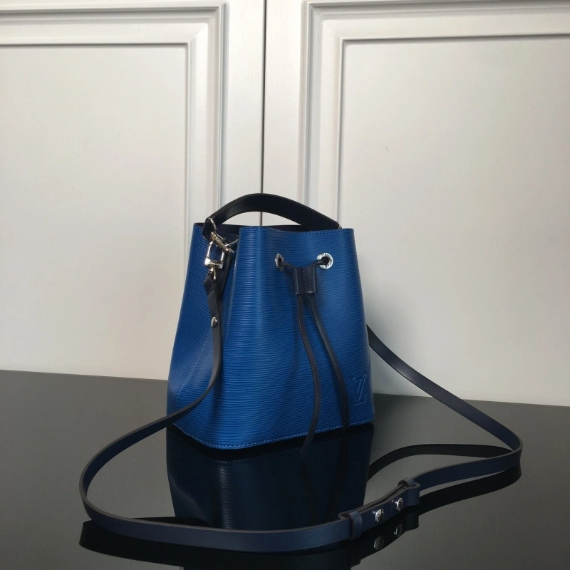WellDesigned LX Bucket Bags 17092