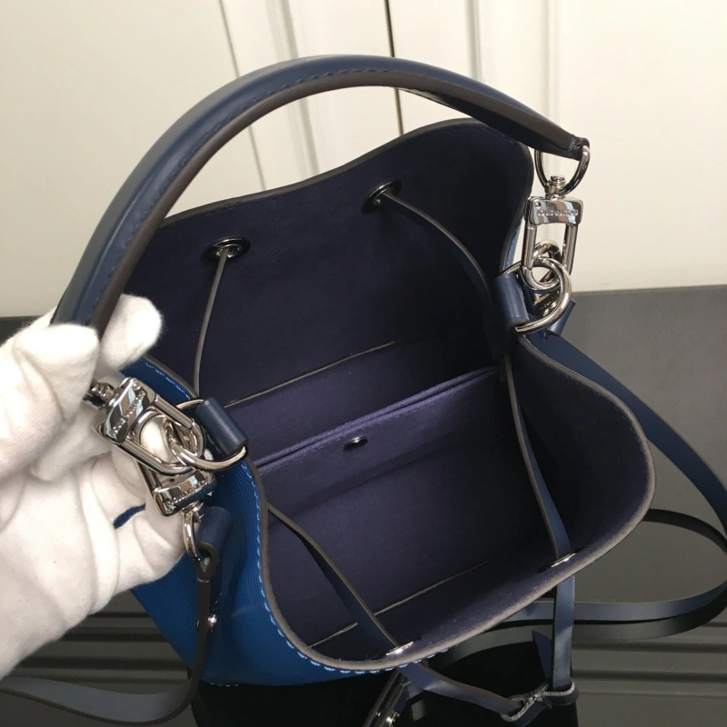 WellDesigned LX Bucket Bags 17092
