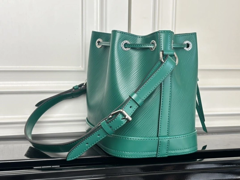 Bright LX Bucket Bags 17084