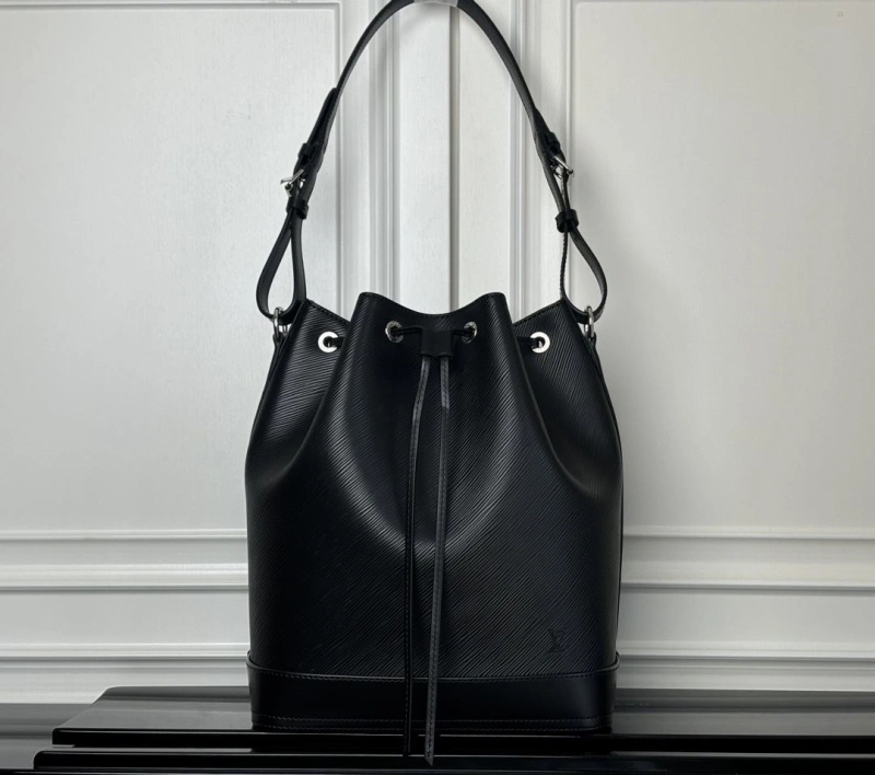 LX Bucket Bags Classic 17079