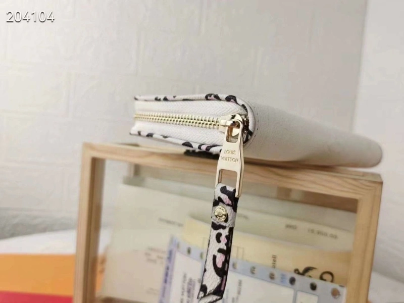 Breathable LX Clutch Bags 16979