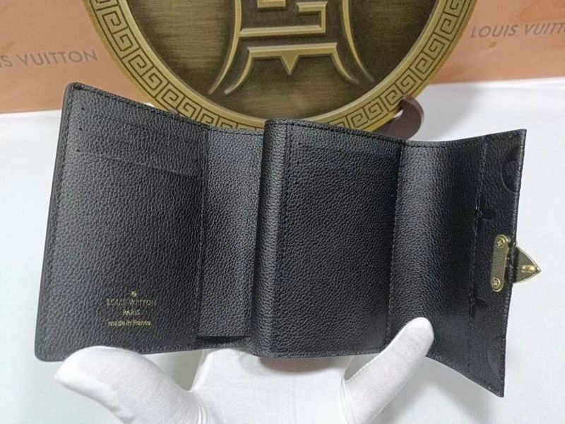 LX Wallets Comfortable 16382