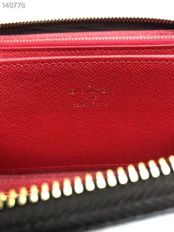 Trendsetting LX Wallets 10426