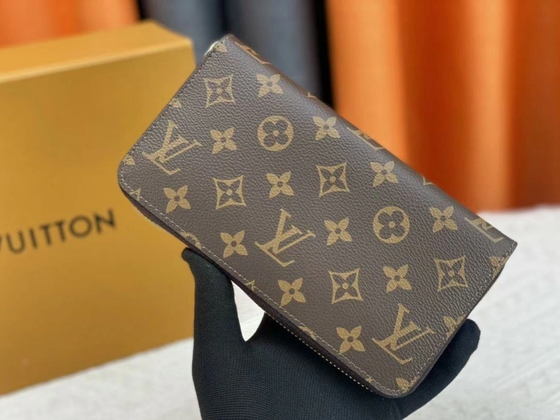 Trendsetting LX Wallets 10452