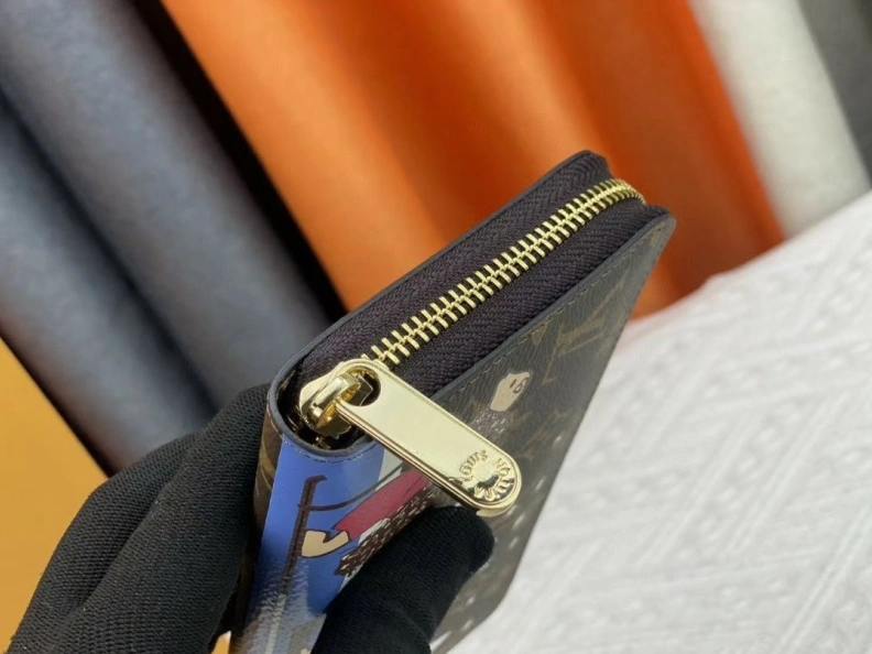 Trendsetting LX Wallets 10452