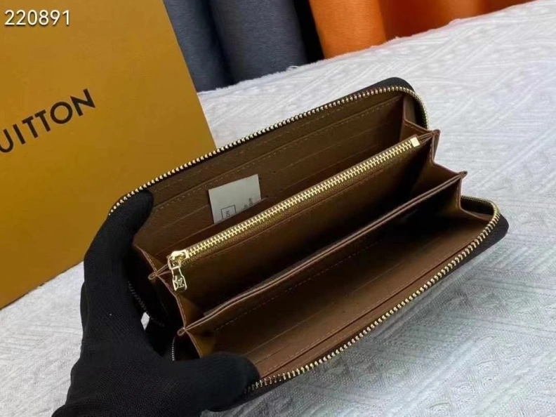 LX Wallets Comfortable 10356