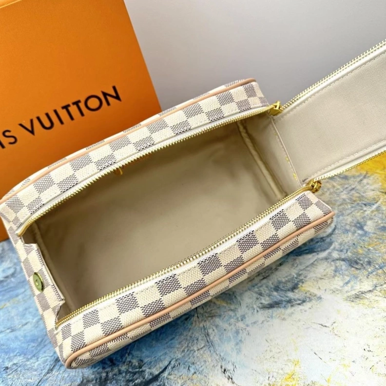 LX Cosmetic Bags Sleek 11539