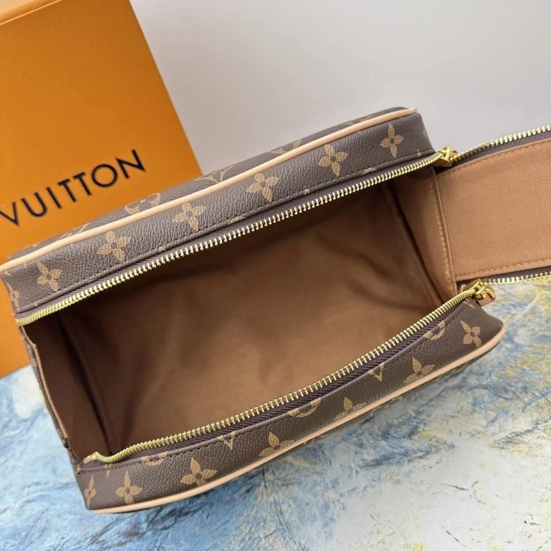 Practical LX Cosmetic Bags 11527