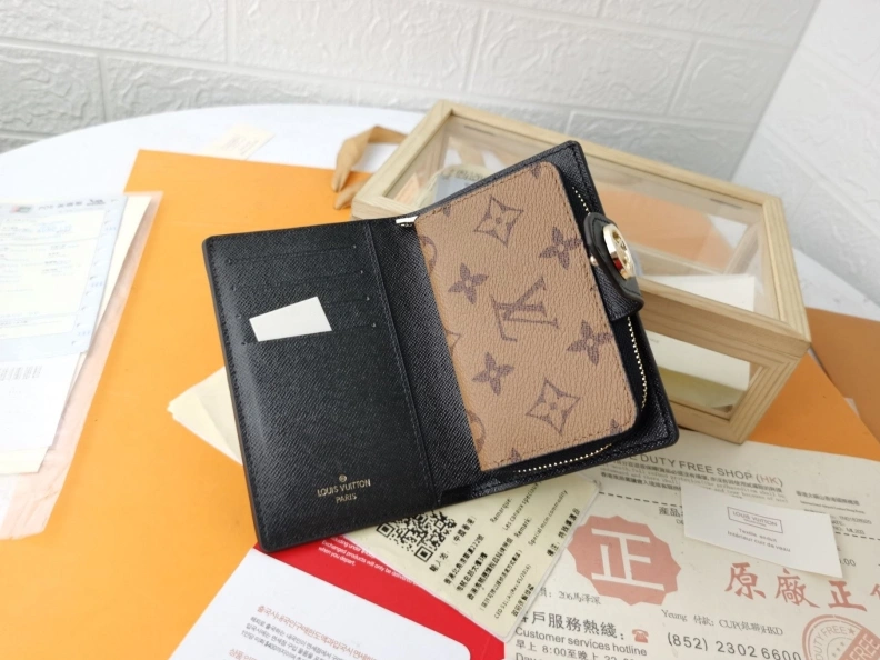 LX Wallets Breathable 10346