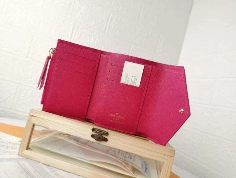Comfortable LX Wallets 10319