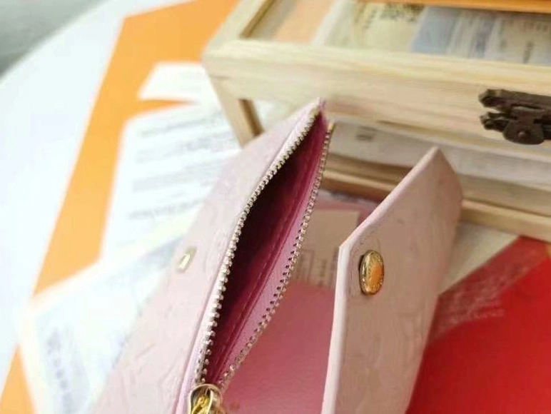 Breathable LX Wallets 10316