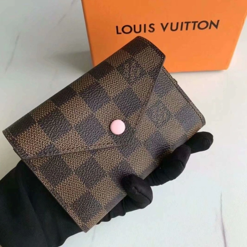 LX Wallets Practical 10326