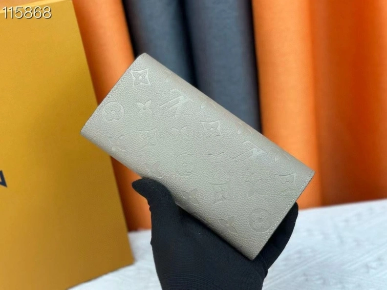 Versatile LX Wallets 10307