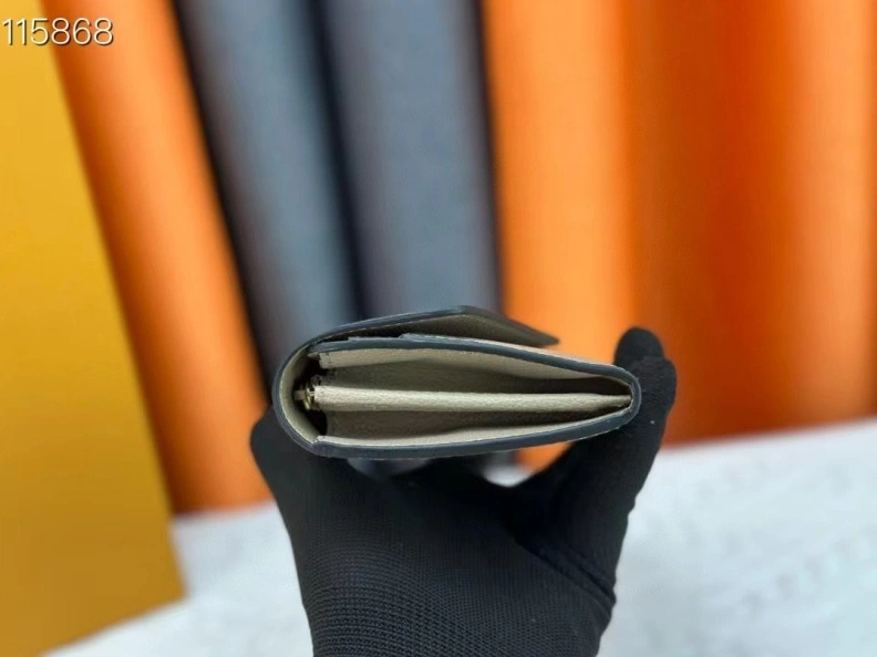 Versatile LX Wallets 10307