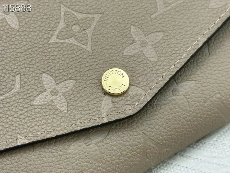 Versatile LX Wallets 10307