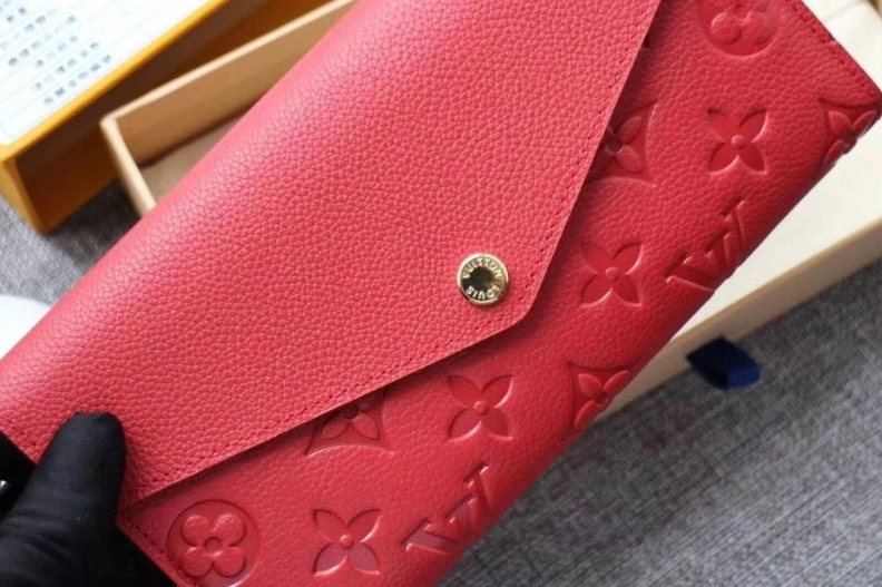 Versatile LX Wallets 10298