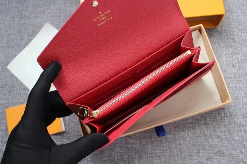 Versatile LX Wallets 10298