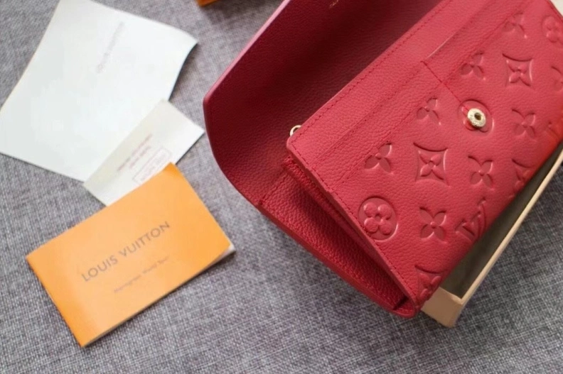 Versatile LX Wallets 10298