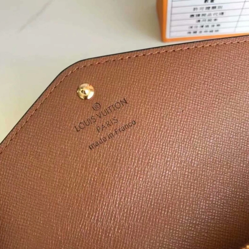 Unique LX Wallets 10295