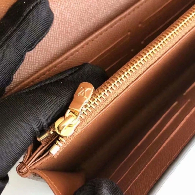 Unique LX Wallets 10295