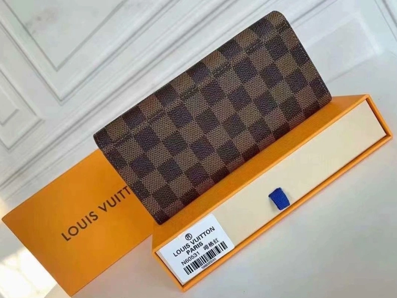Sleek LX Wallets 10285
