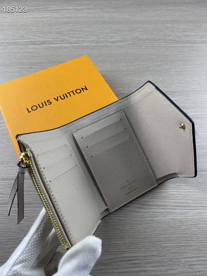 Modern LX Wallets 10286