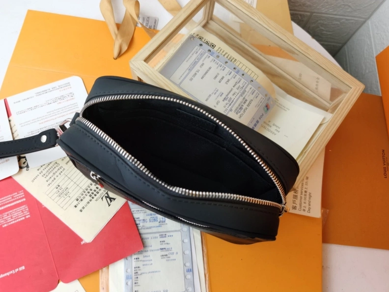 LX Clutch Bags Flexible 11591