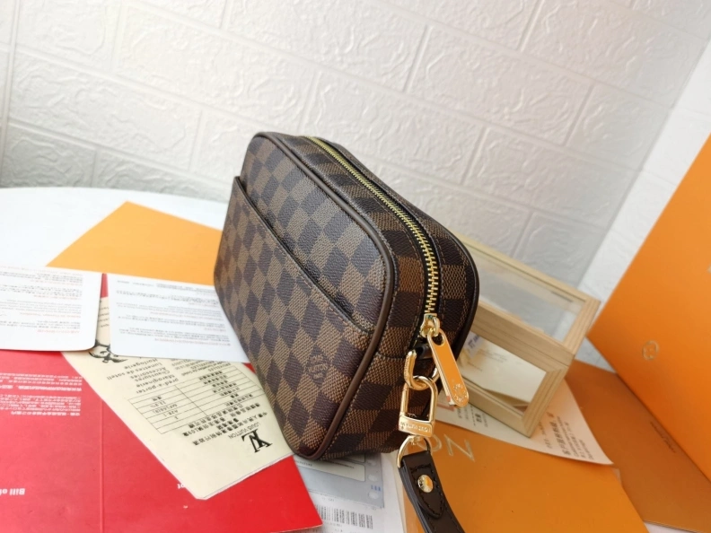 Compact LX Clutch Bags 11588